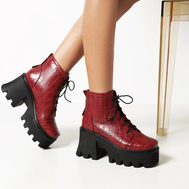 

2022 Winter New Pattern High-heeled Coarse Heel Boots Frenulum Waterproof Thick Bottom Large Code Women Boots