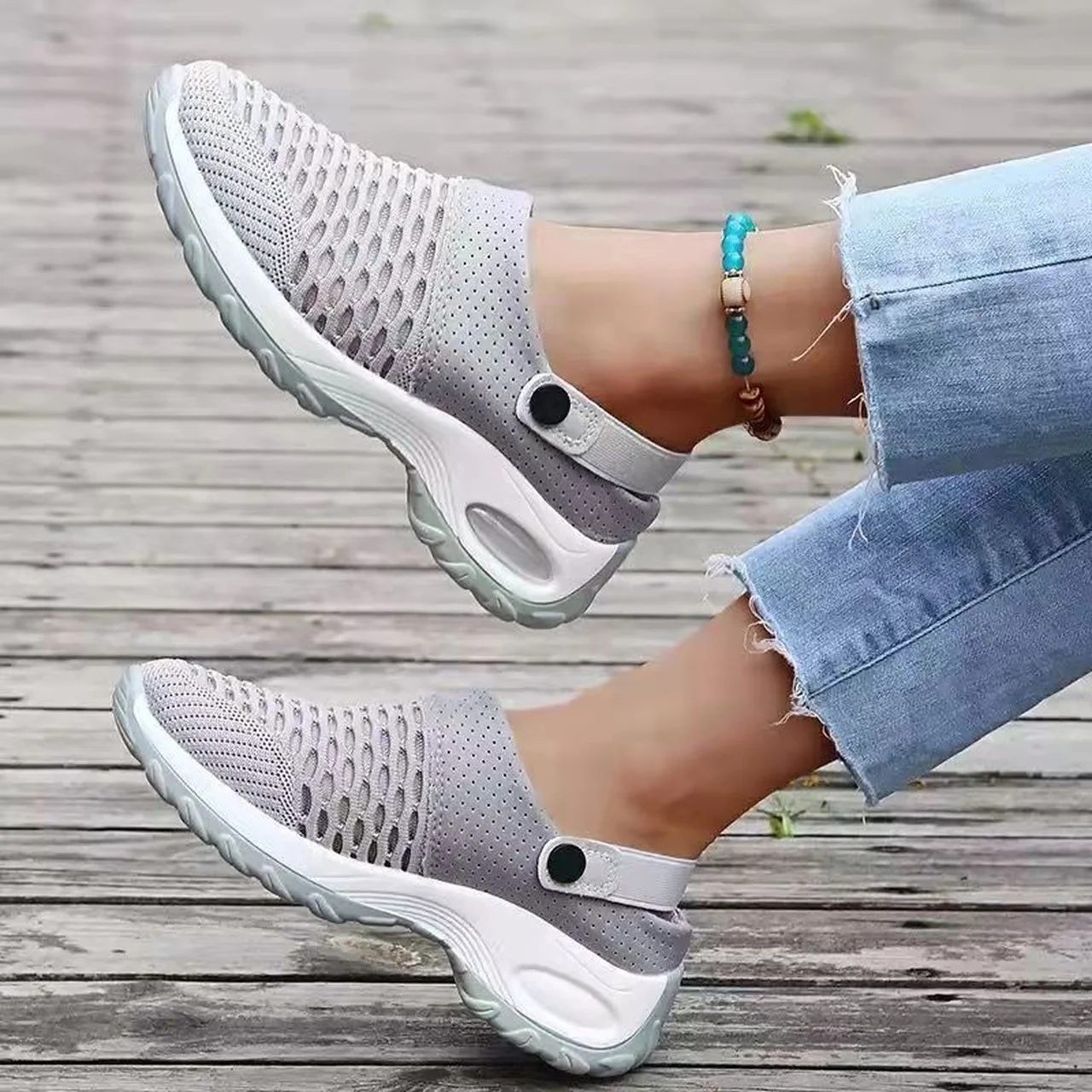 

2022 New Women Shoes Casual Increase Cushion Sandals Non-slip Platform Sandal For Women Breathable Mesh Outdoor Walking Slippers