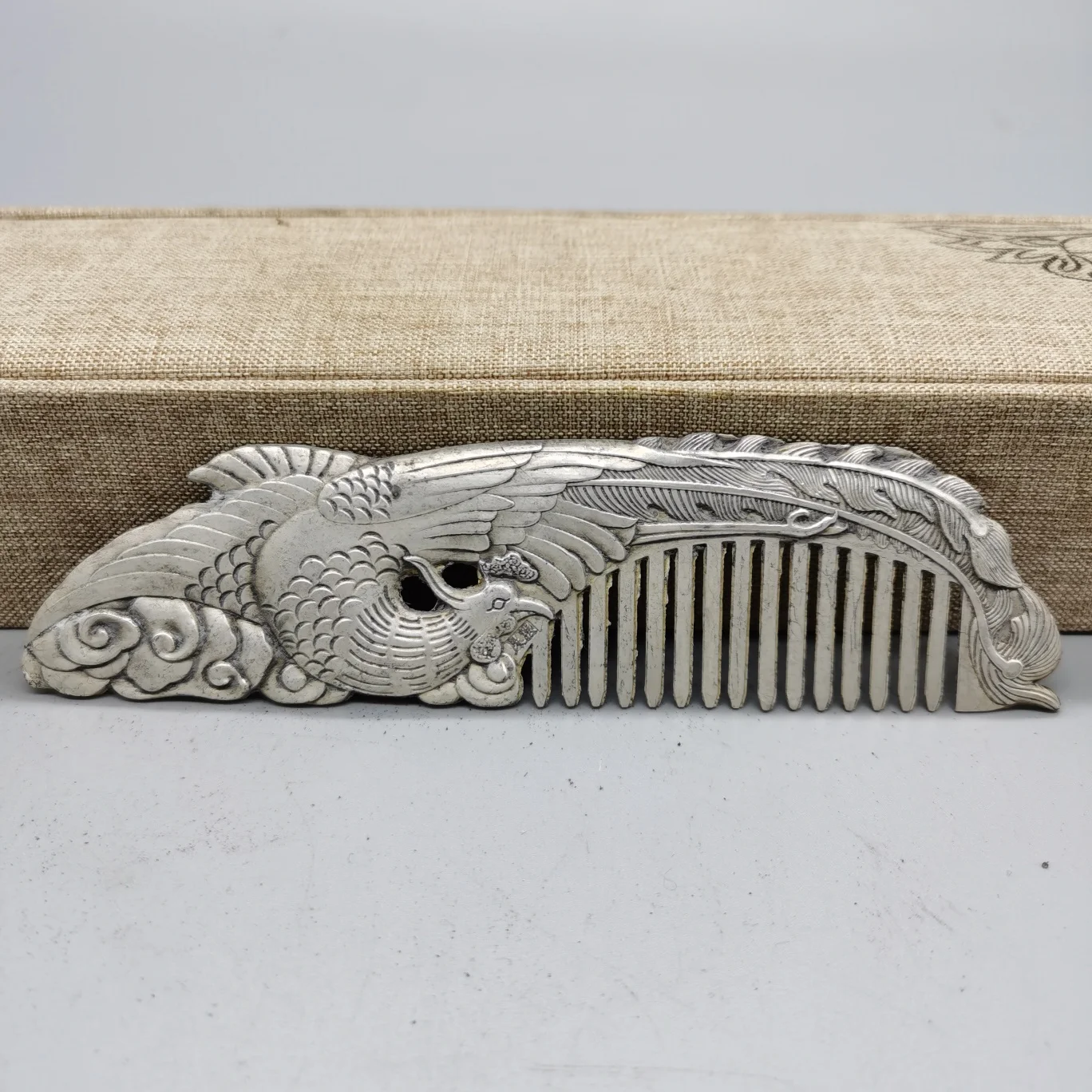 

China Exquisite Workmanship Tibet Silver Good Luck Phoenix Copper Comb Metal Crafts Home Decoration