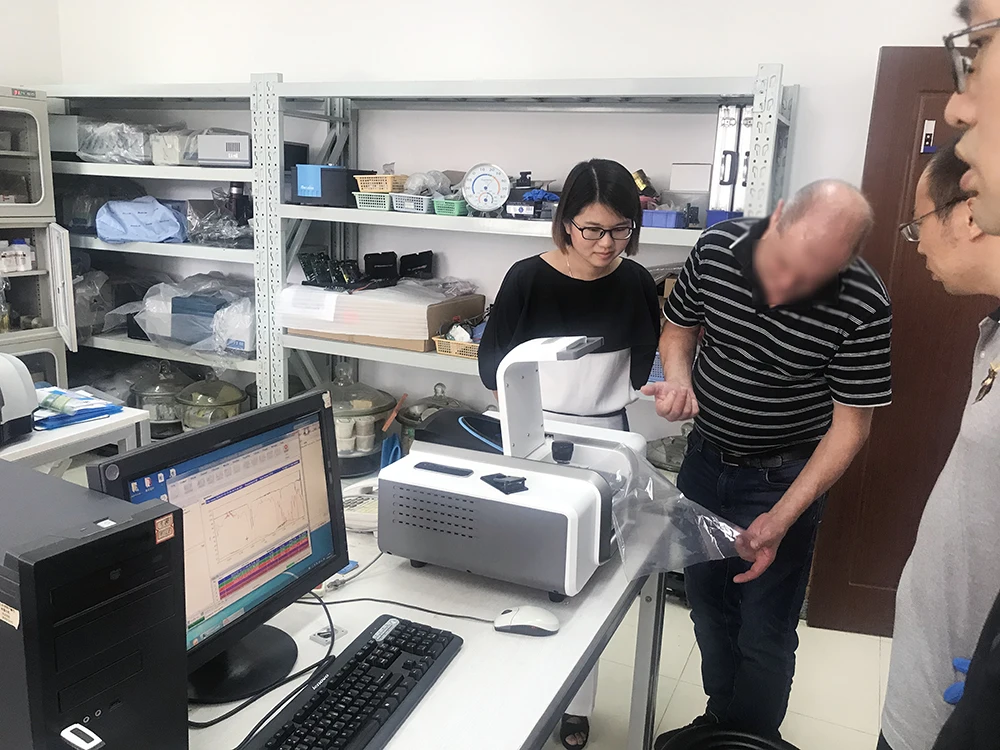 Рисунок 3 - Лабораторный портативный анализатор Atr