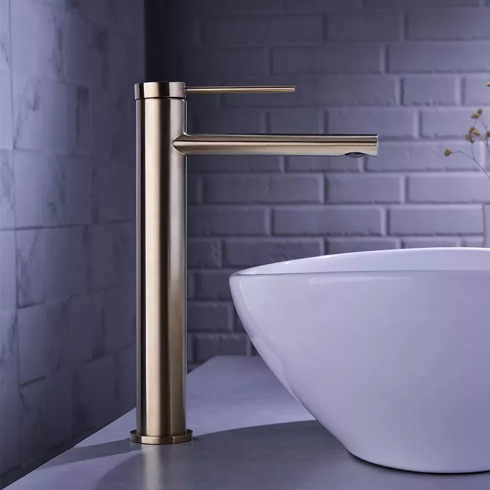 

Brass Single Holder Single Hole Brushed Gold Modern Deck Mounted Hot And Cold Water Mixed Type Bathroom Basin Faucet