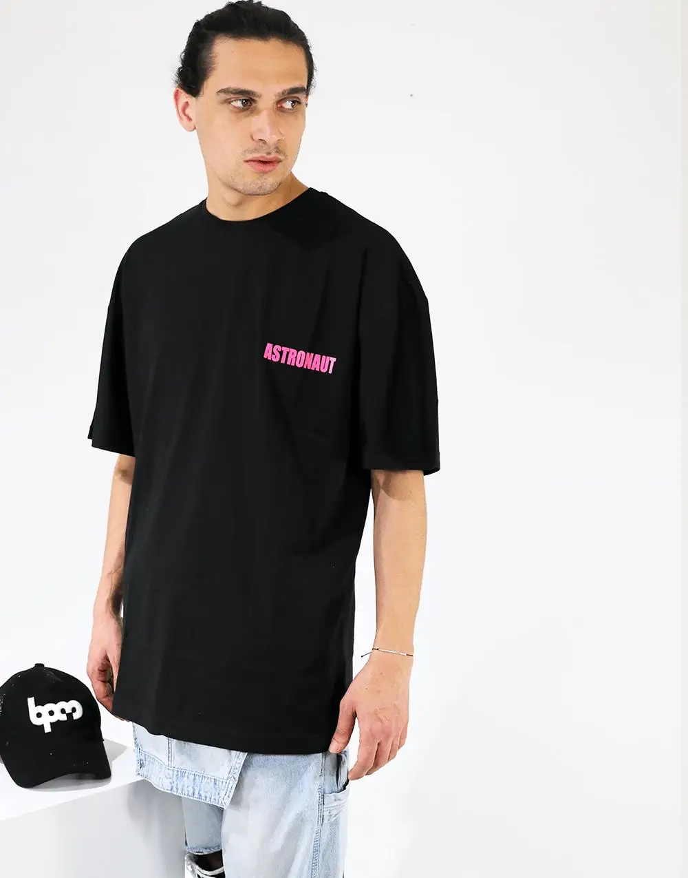 

Мужская футболка оверсайз Ovv с астронавтом космосом