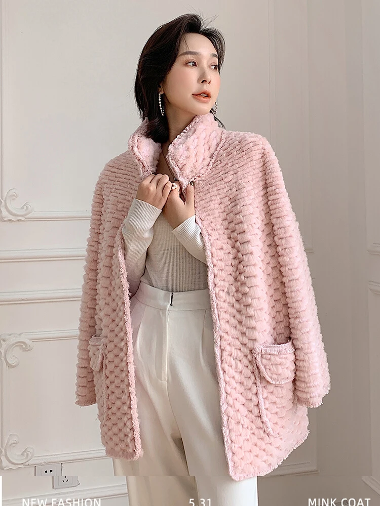 

HDHOHR 2022 High Quality Knitted Mink Fur Coats Fashion Natural Mink Fur Jackets Winter Female Warm Pink Genuine Fur Parkers