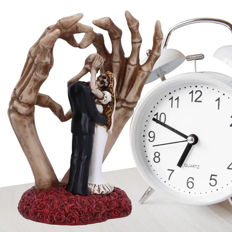 

Love Never Dies Skeleton Couple Romantic Bride And Groom Wedding Statue Halloween Macabre Decoration Accent Desktop Figurine For