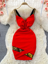 Vestidos Vestido corto femenino de verano ajustado con tirantes finos...