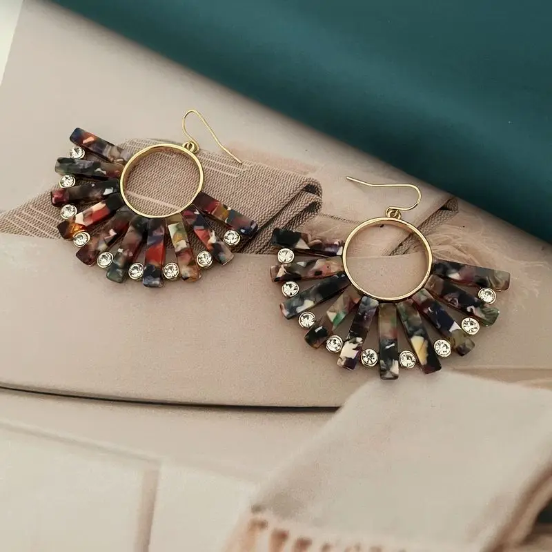 C96 Европейские и американские серьги 2025 года новые универсальные модные женские