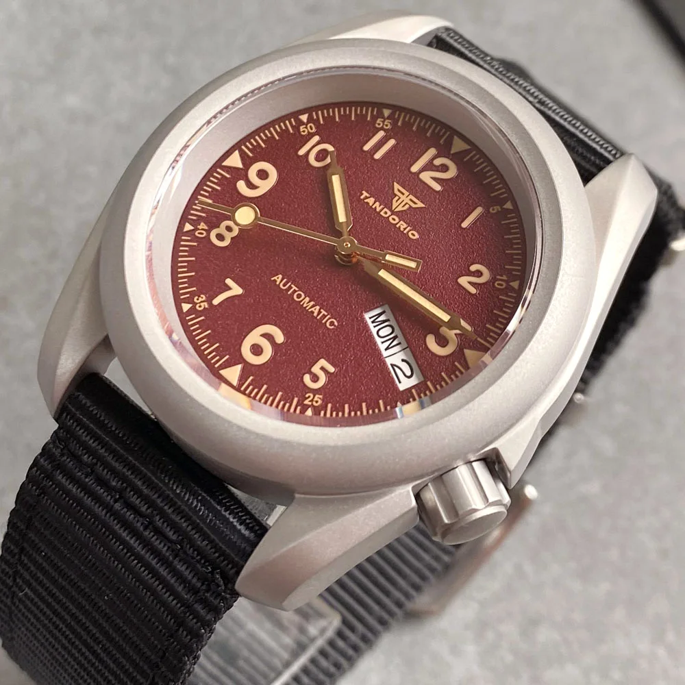 Фото Мужские механические часы Tandorio Vintage Military Field Diving с японским механизмом NH36A, коронкой 3.8, корпусом с пескоструйной обработкой, водонепроницаемостью 200 м. №5