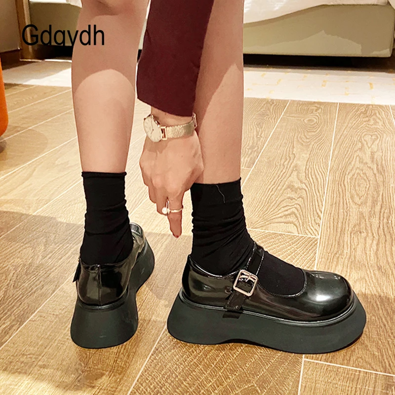 

Gdgydh Platform Mary Jane School Shoes for Women Lolita Shoes Harajuku Big Head Doll Shoes Casual Creepers Buckle Strap White