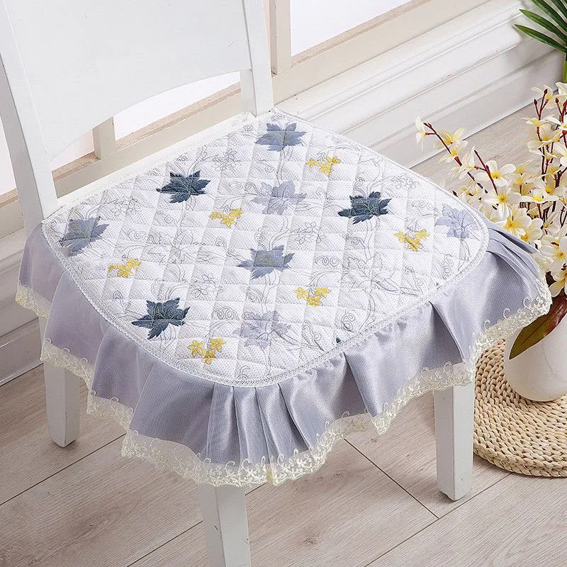 Стул обеденный однотонный нескользящий 43x45 см