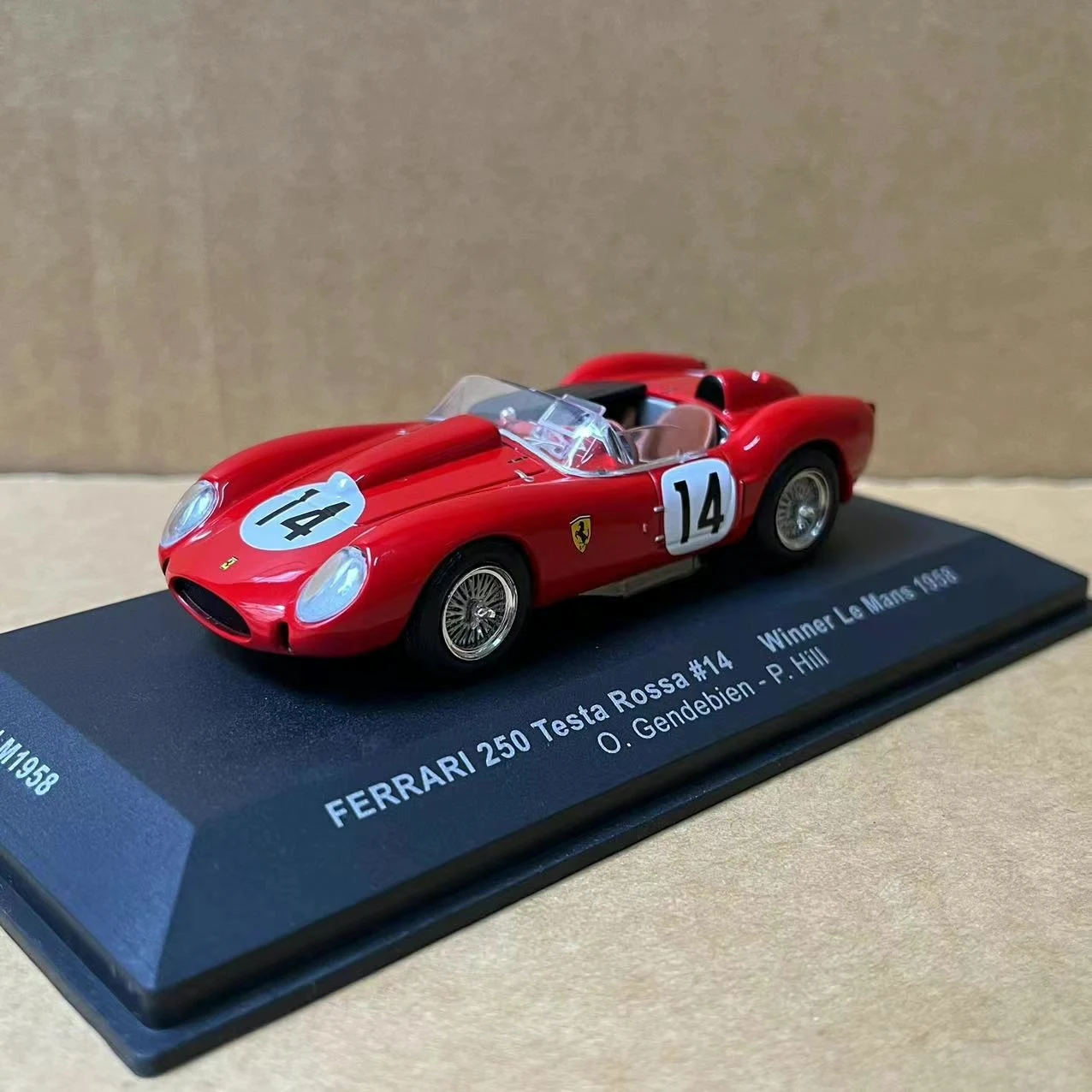 Фото Модель IXO 1/43 масштаба 250 TEST ROSSA #   14 1958 Гоночный автомобиль 1Z из сплава, модель №3
