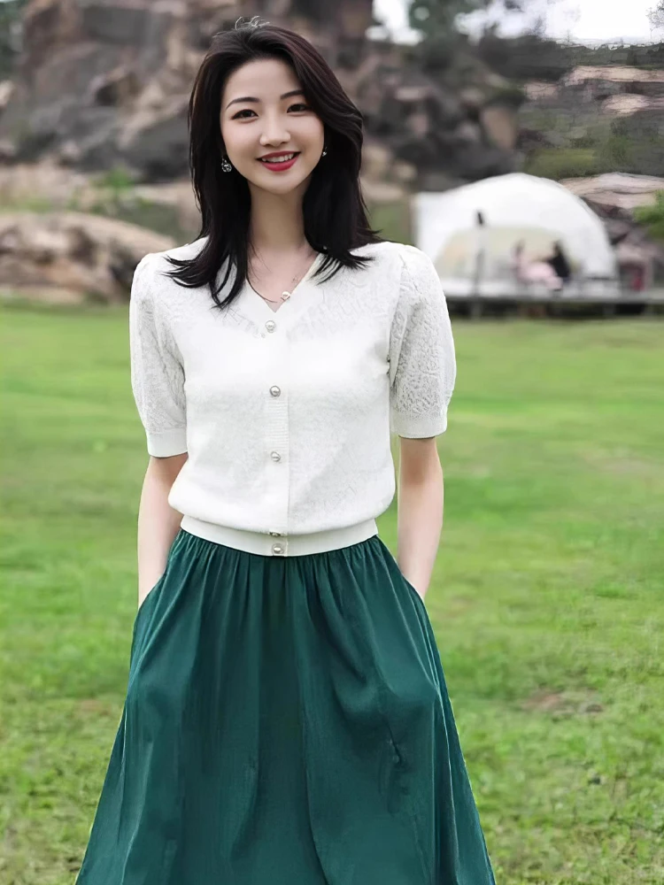 Маленький мужчина выглядит высоким модный элегантный повседневный Западный Sle