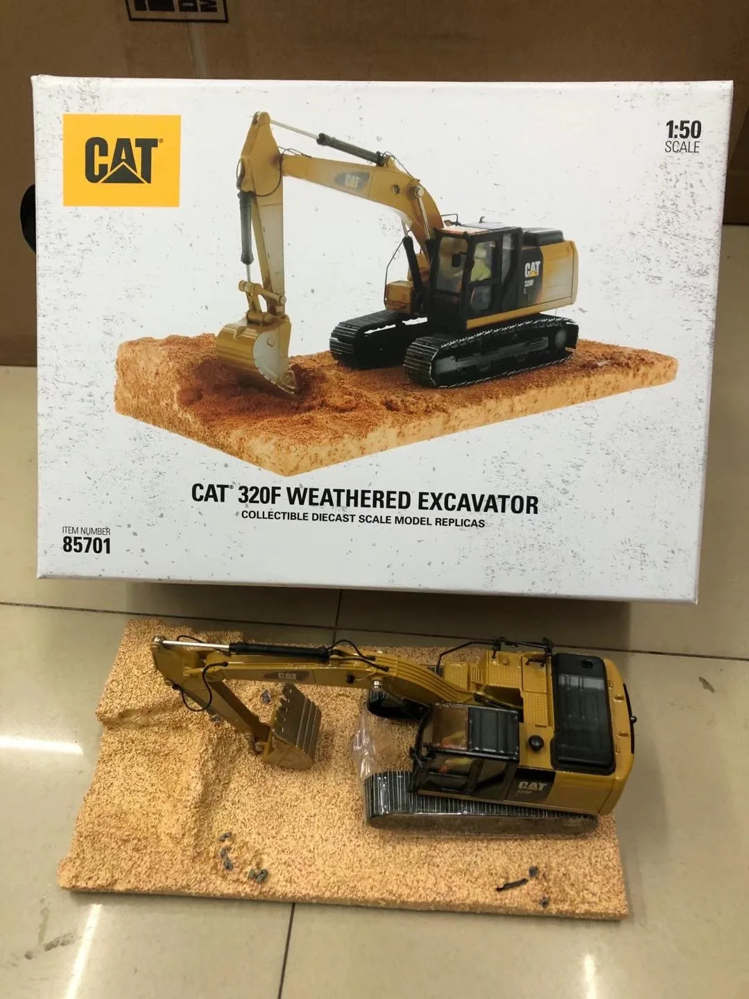 

DM гусеница 1:50 cat 320f мудрый возбуждающий Сплав Инженерная модель автомобиля 85701 подарки Сувенирные игрушки
