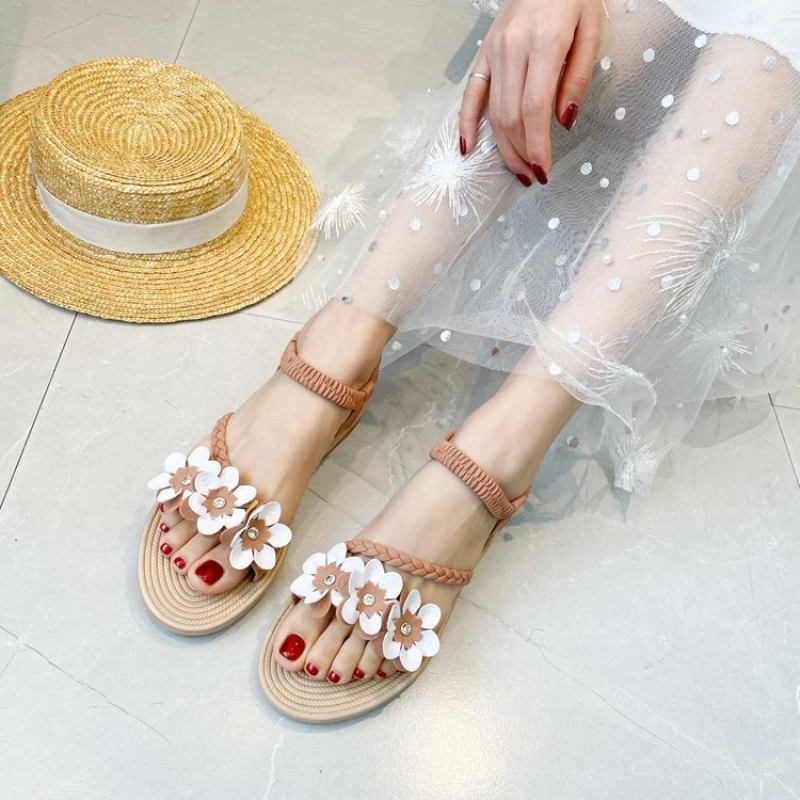 2023 Summer New Fashion Fish Mouth Flat Bottom Sandals Women's Casual Large Size Roman Flowers Sandals Soft Bottom Beach Sandals