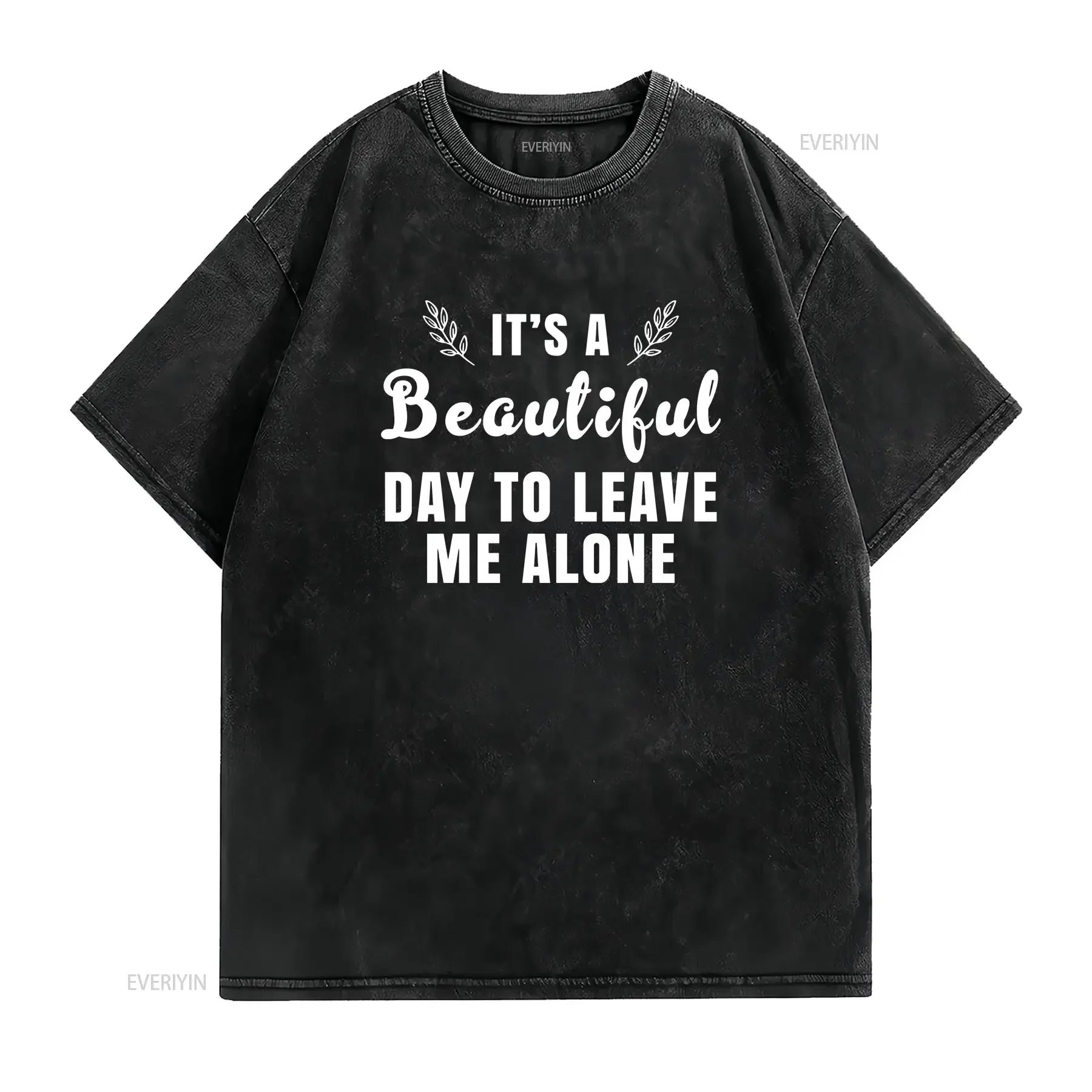 Фото Мужская футболка с надписью «It's A Beautiful Day To Leave Me Alone», винтажная, с эффектом потертости, для повседневной носки, с забавным графическим принтом. №2