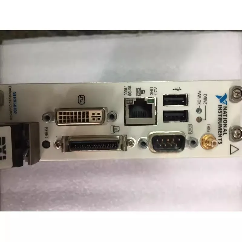 Американский модуль управления последовательным прибором NI PXI-8430/2 PXI-8431/8432/4/8433/4