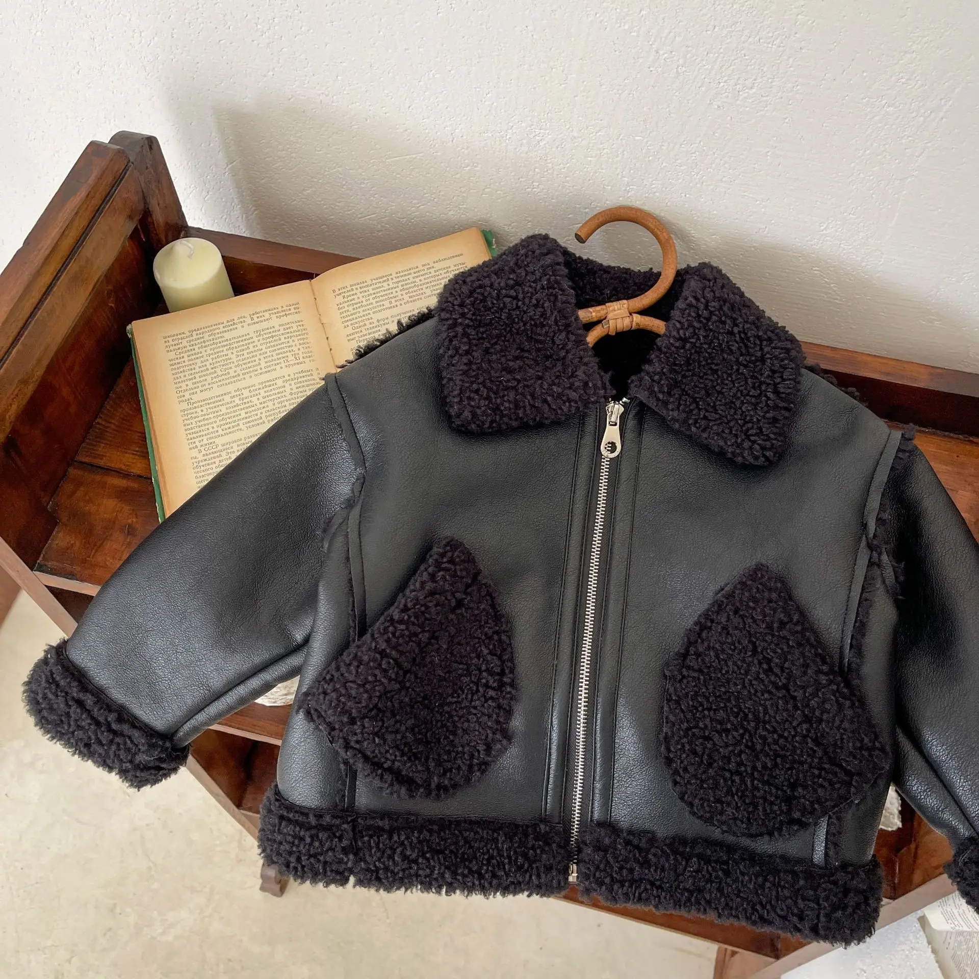 

Детская утепленная куртка из ПУ кожи, на осень/зиму