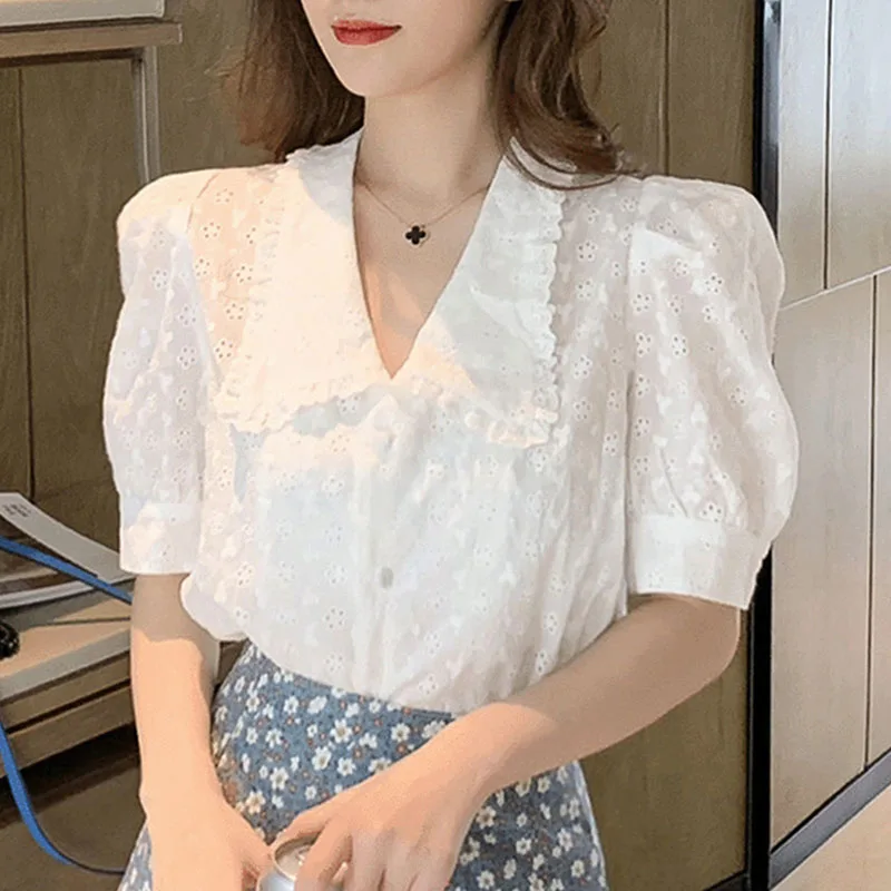 

Sweet Hollow Flower Lace Blouse Summer Vintage Doll Collar Solid Casual Shirt New 2022 Puff Short Sleeve Loose Women Tops 14857