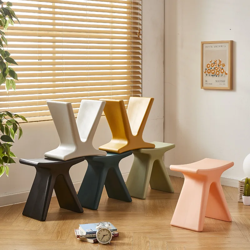 

Скандинавский домашний стул MOMO для смены обуви, креативная маленькая скамейка, современный минималистичный Маленький стул, низкий стул особой формы