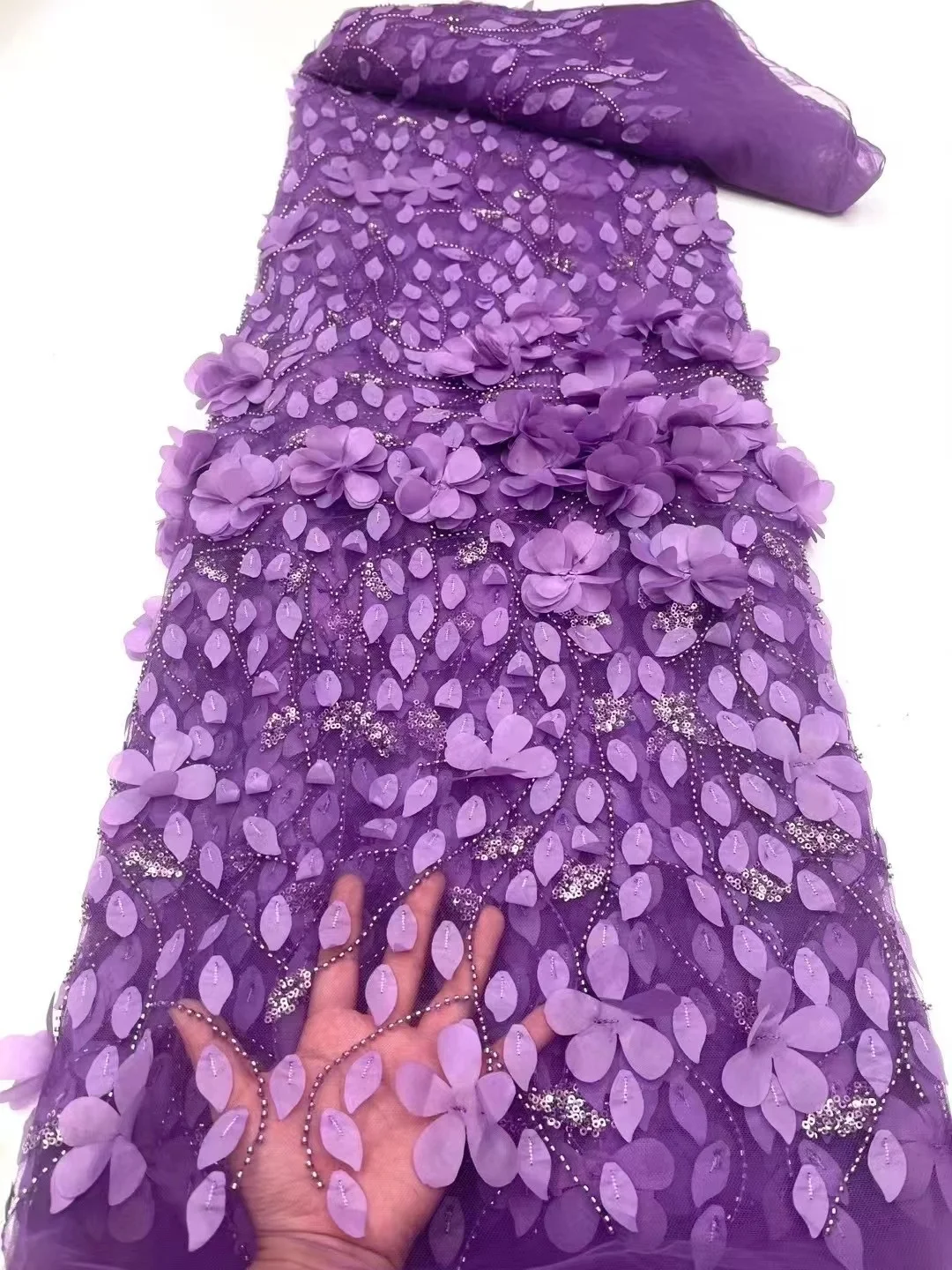 

Purple 2022 Latest Fashion African 3D Flower Embroidery Lace Fabric High Quality Handmade French Tulle Lace Fabric for Wedding