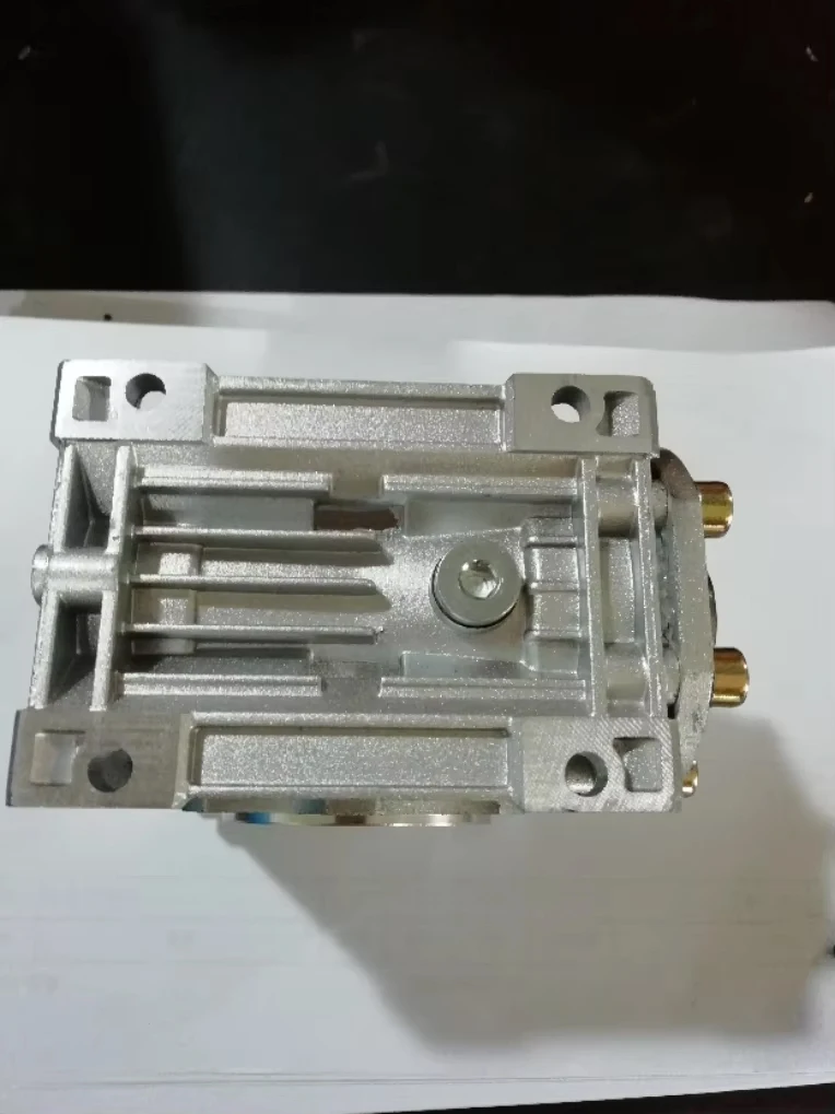 Коробка передач 90 градусов NMRV030 Червячный редуктор с сальником Диаметр входного