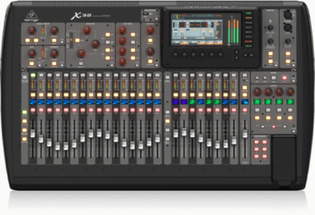 

Новый рекламный цифровой миксер Behringer X32