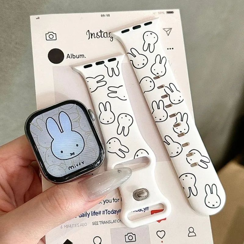 Фото Аниме-чехол Miffy для Apple Watch S10/S9: силиконовый, с принтом, мультяшный, хит продаж, оптом, милый, простой, практичный, отличный подарок №1