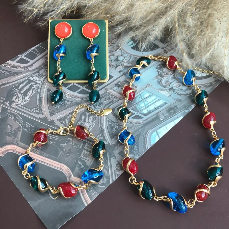 

Colored Glass Plated Gold Copper Necklace Bracelet Ear Studs Set