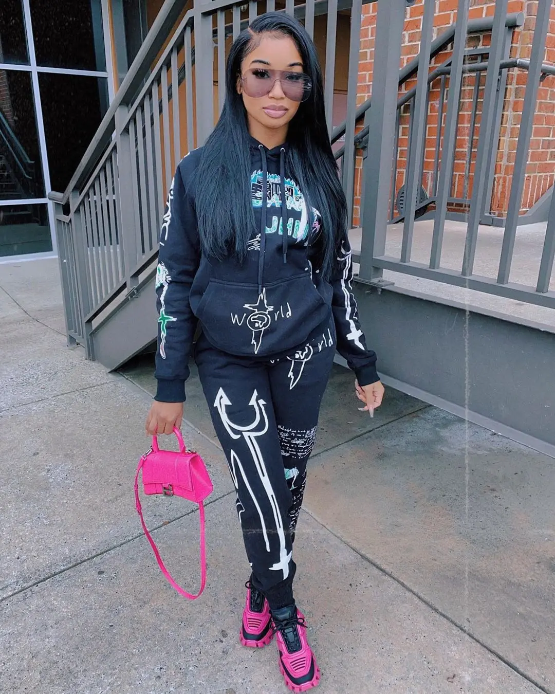 

Women Sportswear Hooded Collar Graffiti Print Two Piece Pants Set Outfits Casual Sweatpants And Hoodie Set Cute Clothe