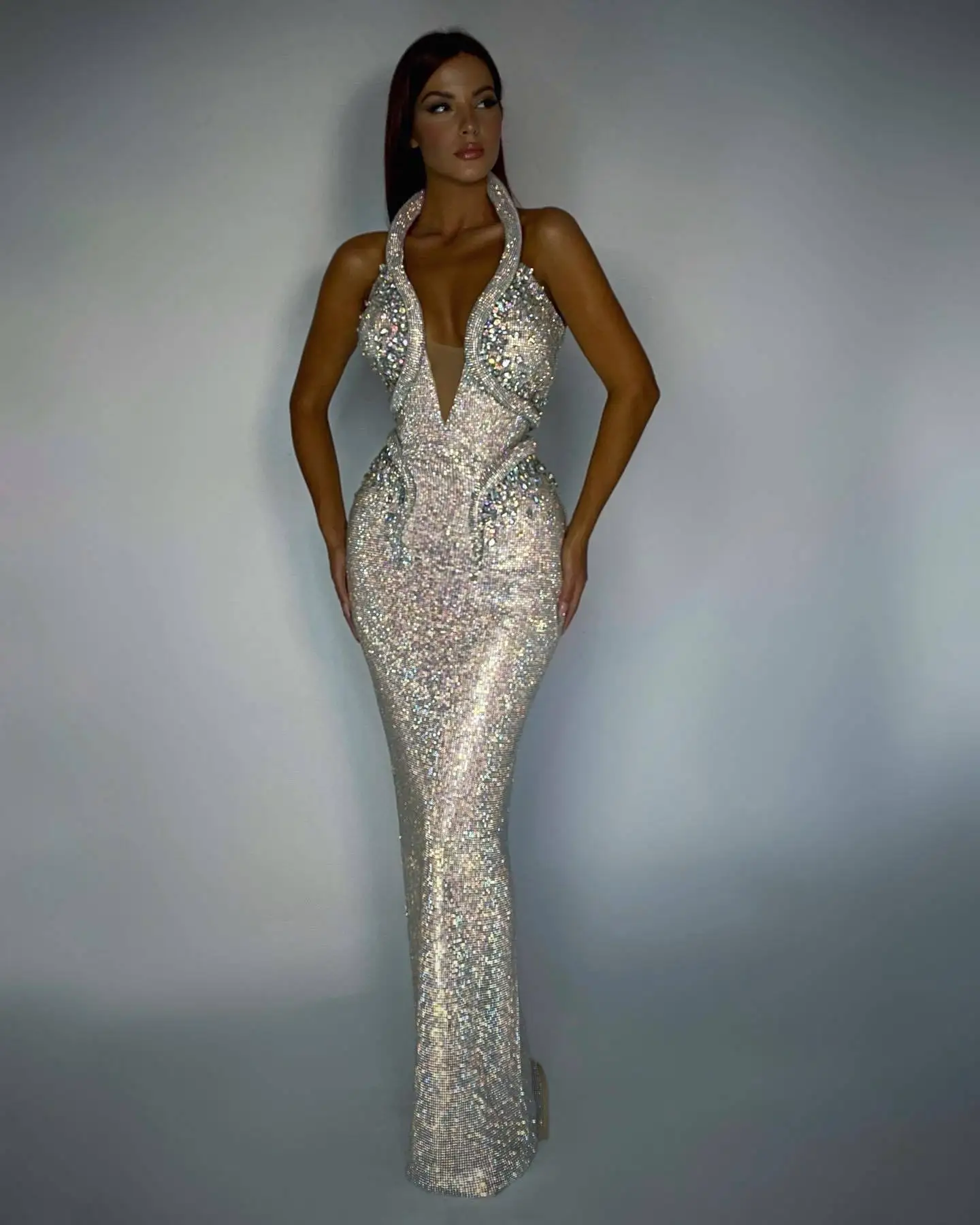2022 New arrival fashion sexy V-neck halter sequins elegant tailing gown sleeveless ladies temperament slim fit evening dress