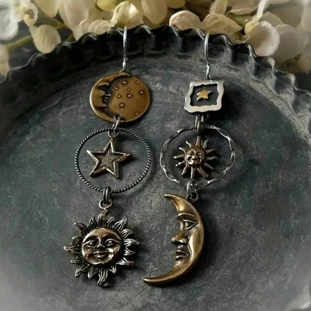 Греческая мифология серьги-капли с изображением лица Солнца и Луны