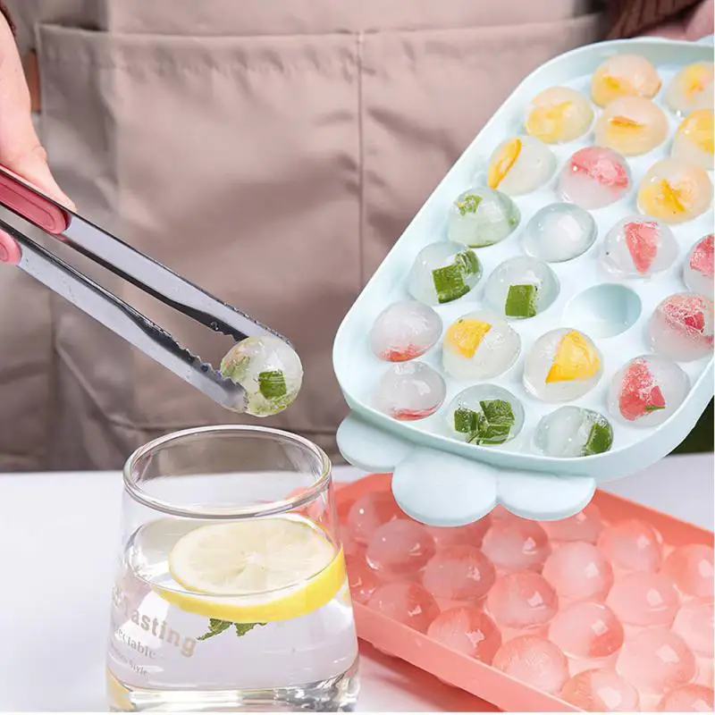 8/26 Cavity Round Ice Ball Maker Tray Mold With Lid Bar Tools For Whiskey Form Home Kitchen Gadgets Accessories Random Color