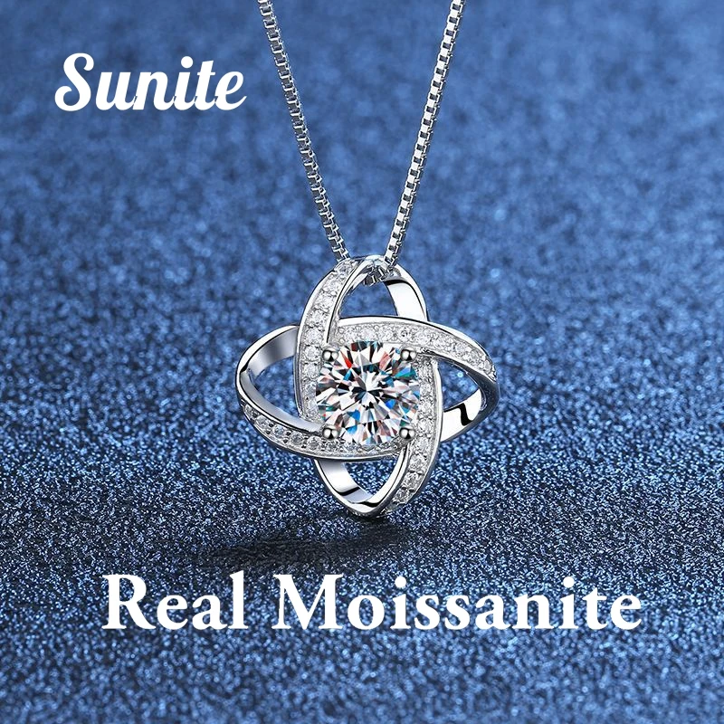 

Цепочка с кулоном в виде четырехлистного клевера с муассанитом, 1,0 карат