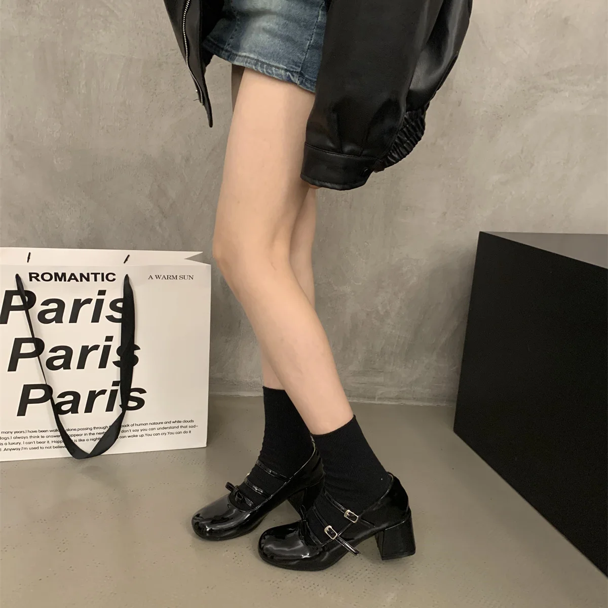 Женская обувь серебро 2024 сандалии Мэри Джейн на массивном каблуке черная