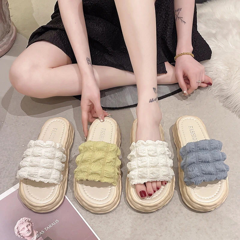 

Женские шлепанцы из ПУ кожи, на резиновой подошве