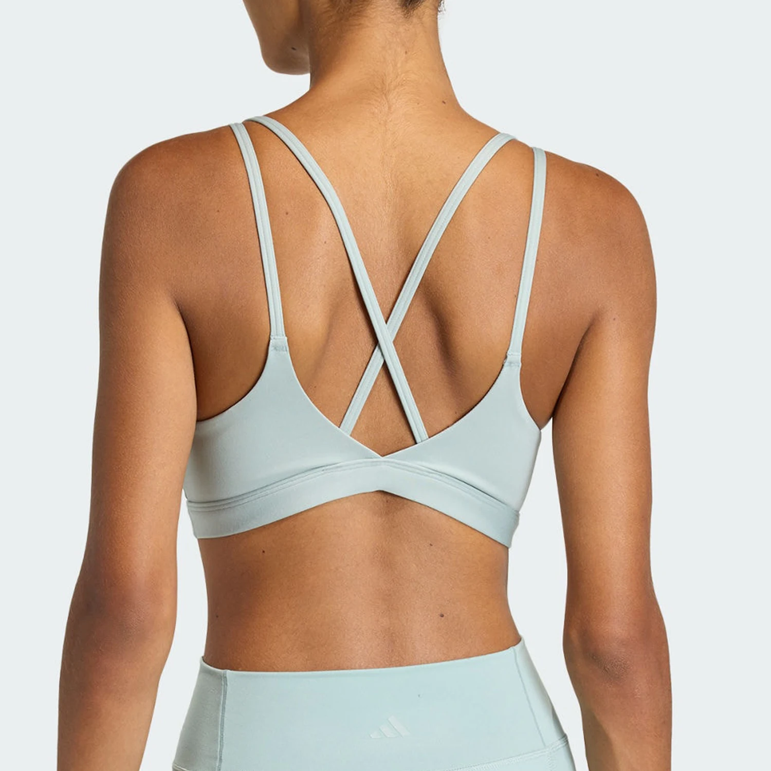 Фото Оригинальный женский спортивный бюстгальтер Adidas для йоги средней интенсивности, модель KA7259. №2
