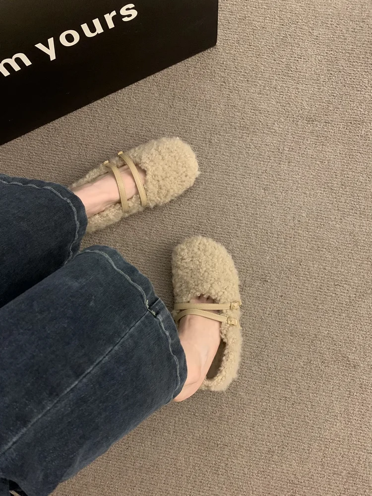 Женские демисезонные кроссовки Modis на шнуровке