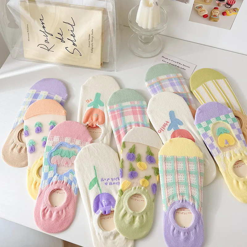 

florets silicone non-slip does not fall off with invisible socks female Korean version sweet low top shallow mouth boat socks