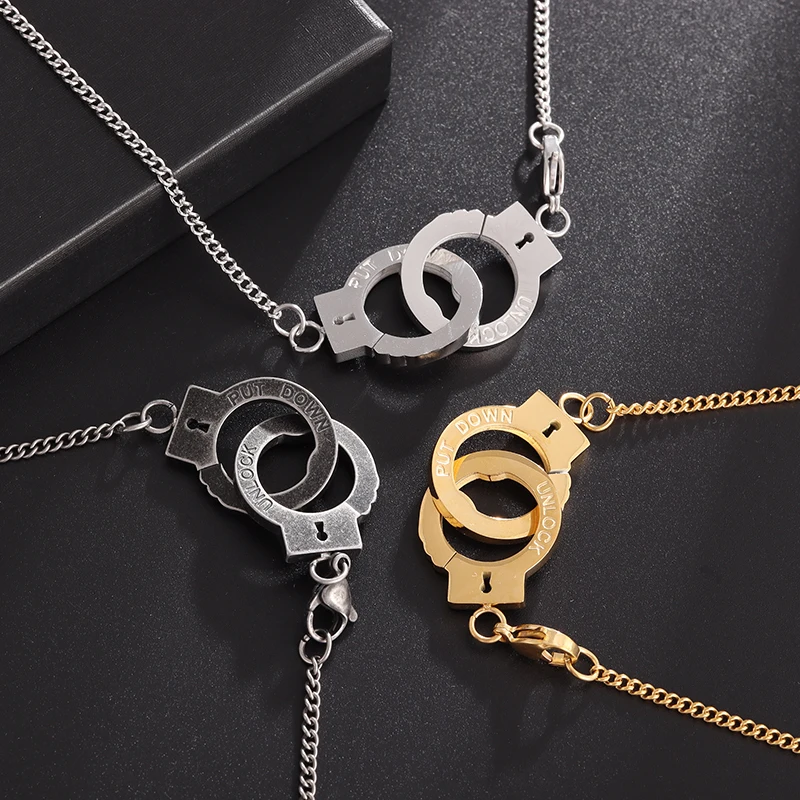 

Fashion Handcuffs Design Stainless Steel Pendant Necklace Men Women Hypoallergenic Personalized Beach Vacation Couple Jewelry