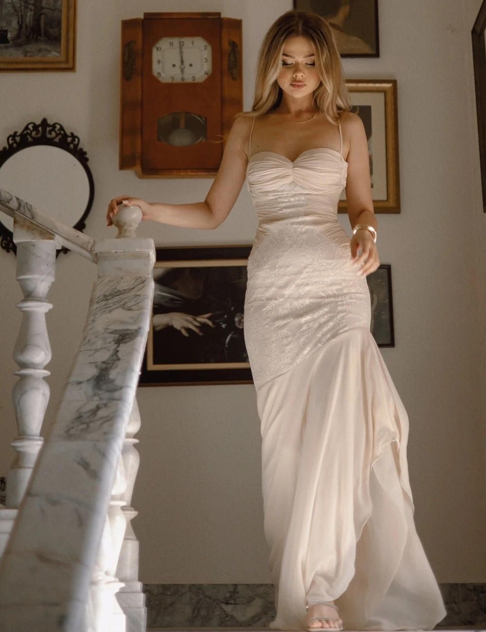 Изысканные шифоновые платья-миди на тонких бретельках с русалкой платья для