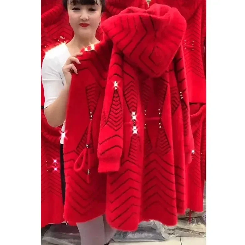 Осень-зима 2024 бархатное пальто среднего возраста для пожилых мам имитация норки