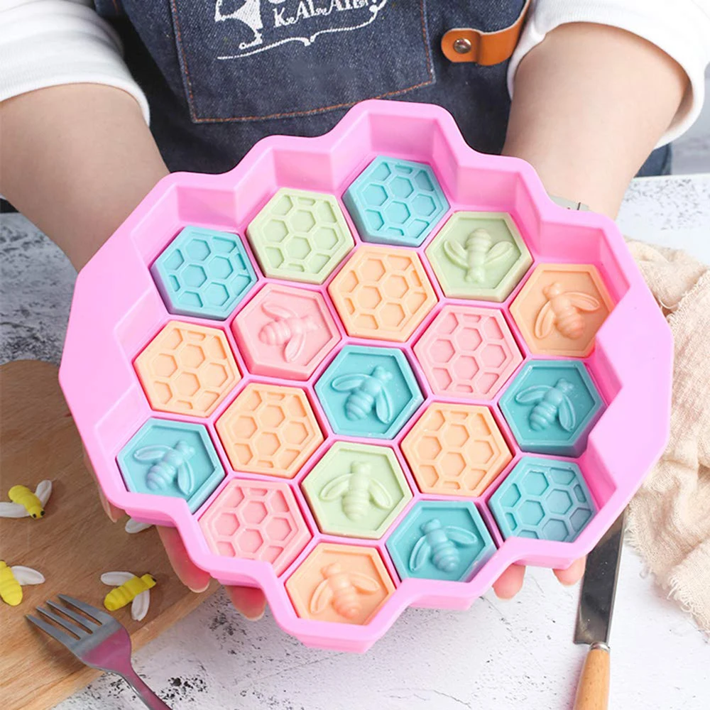 Силиконовая форма для шоколада с пчелами и сотами 19 ячеек десертов муссовых