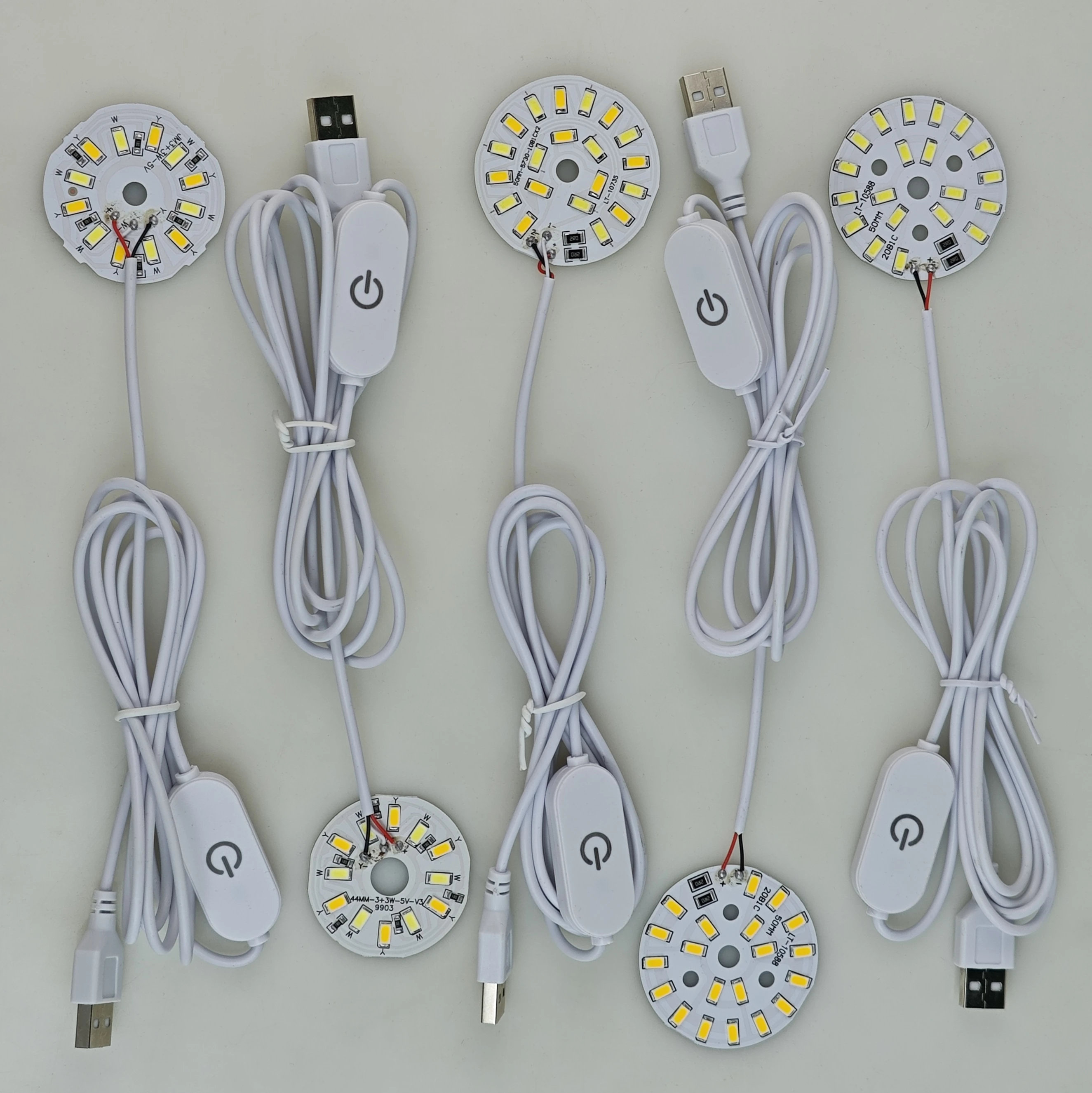 

USB настольная лампа с сенсорным управлением 3 цвета