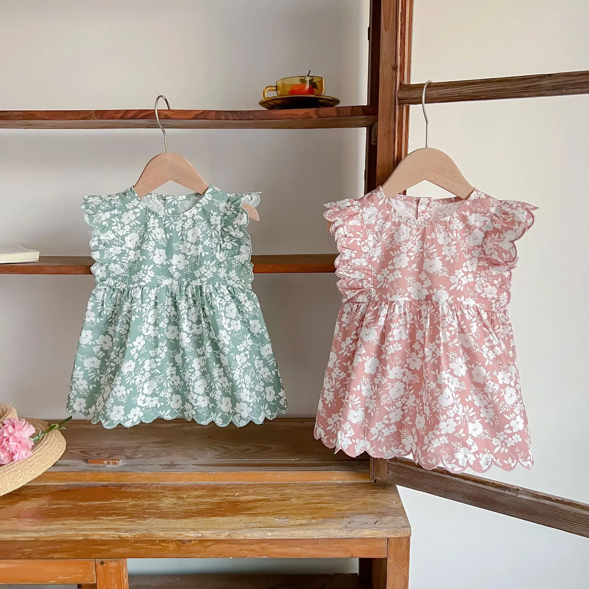 

Summer girls vest skirt lotus leaf sleeveless round neck girl baby small fresh floral dress