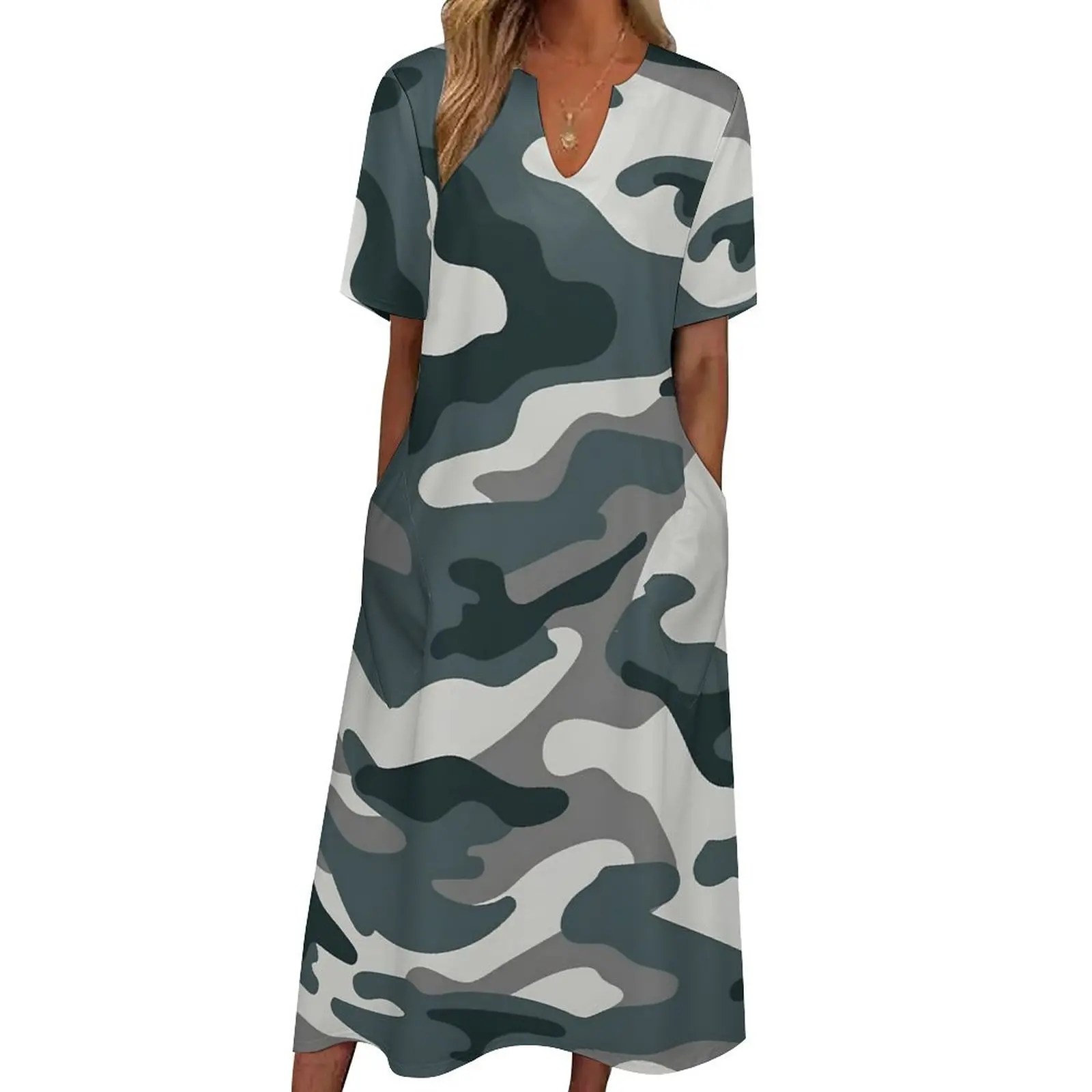 

Женское камуфляжное платье-макси с V-образным вырезом