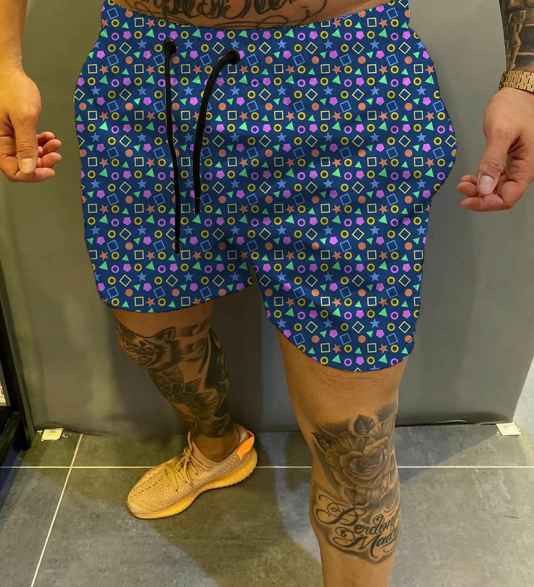 

Men's casual summer men's shorts beach pants loose graffiti 3D digital printing men's and women's five - cent pants