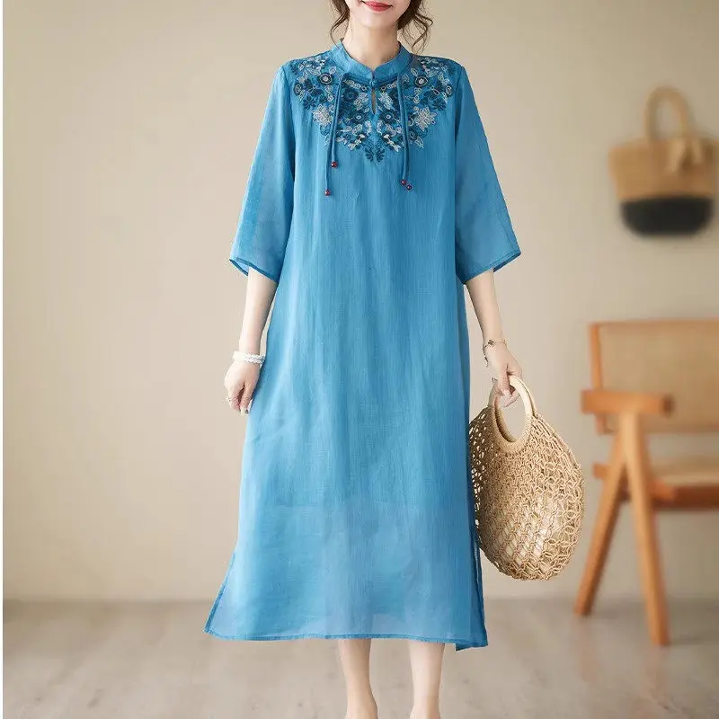 

Женское платье в китайском стиле, модифицированное платье-Ципао из 2023 хлопка и льна с вышивкой, воротником-стойкой и коротким рукавом, Qipao Z1932