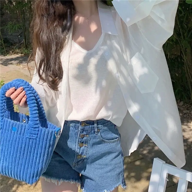 Рисунок 3 - Женская Тонкая блузка с отложным