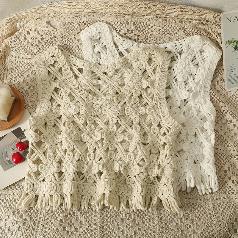 

Hollow Knitted Tank Top Women Summer 2023 New Tassel Design Round Neck Short Sleeveless Ladies Crop Tops