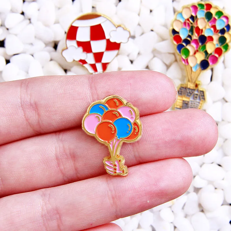 Colourful Hot Air Balloon Pins Cartoon Movie Up Enamel Pin Brooch Metal Badges Accessories Lapel Pins Jewelry
