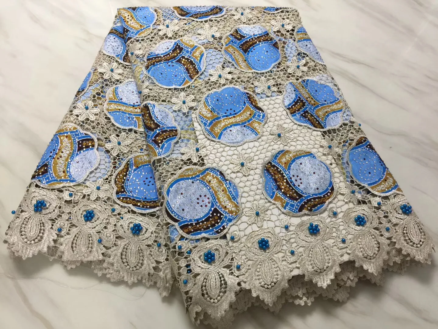 

Latest Style Nigerian Lace 2018 African Lace Fabric With Stones High Quality Embroidered Lace Fabric For Women Dress